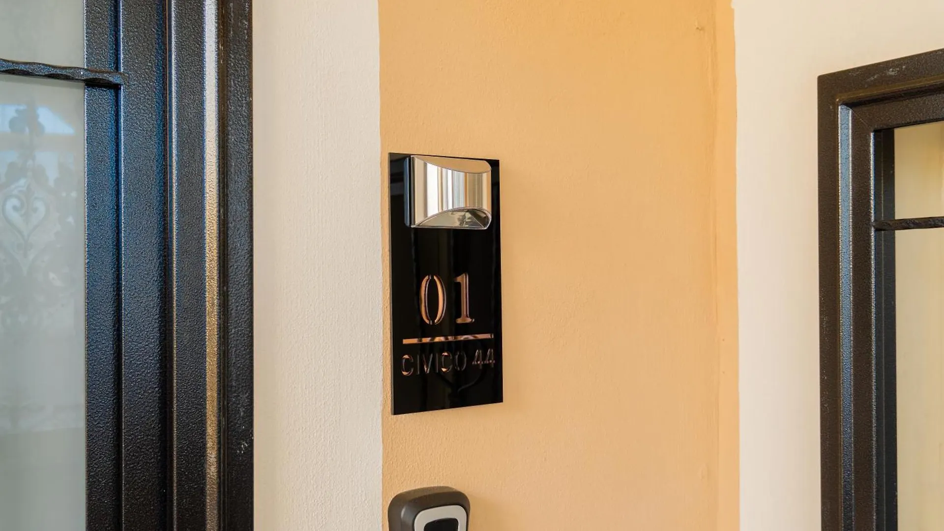 Affittacamere Hotel Civico 44 Napoli Italia