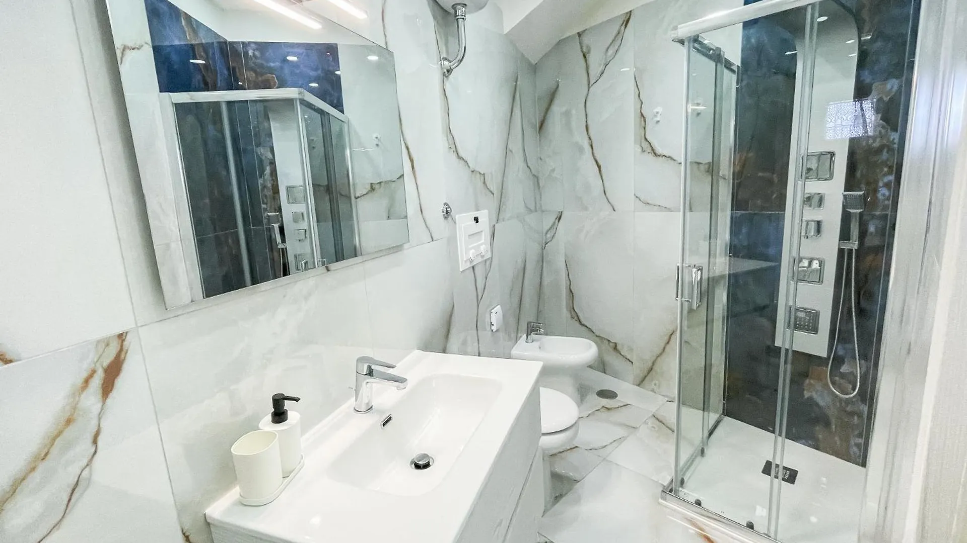 Hotel Civico 44 Napoli Affittacamere